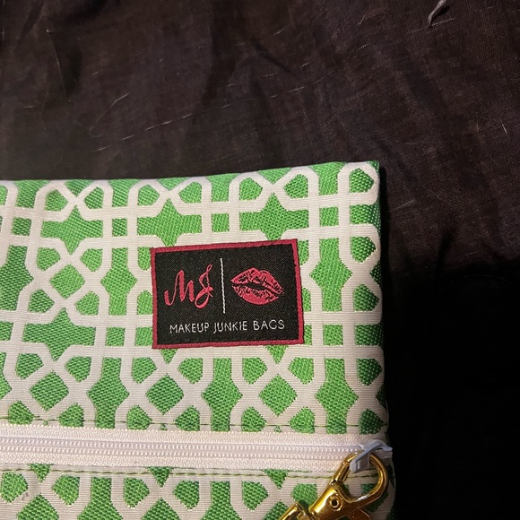Makeup Junkie Bag Medium - Picture 2 of 6